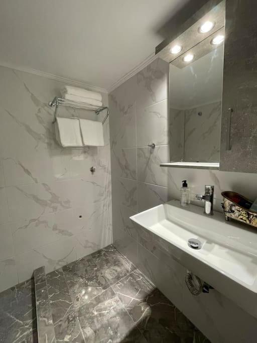 Droke Apartment Thessaloniki Exterior photo